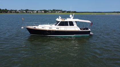 42' Grand Banks 2007 Yacht For Sale